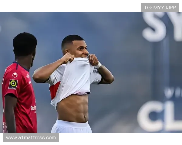 姆巴佩家冰箱里塞满能量饮料，训练完直接拿瓶喝，连水都不碰