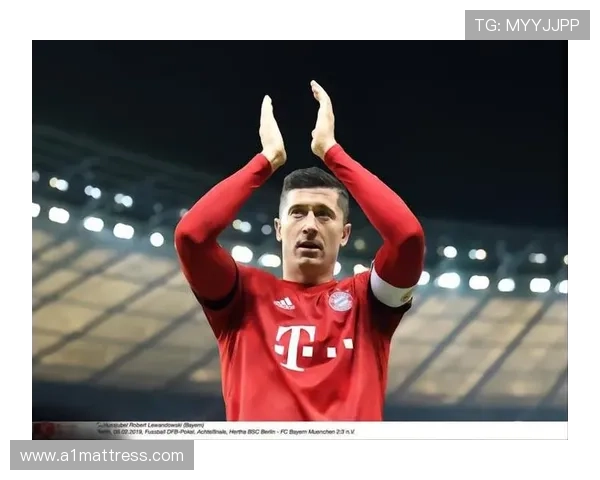 莱万 vs 劳塔罗：终结效率与战术角色差异